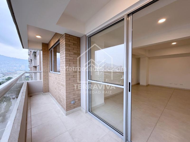 Apartamento moderno de 3 habitaciones en arriendo en Envigado