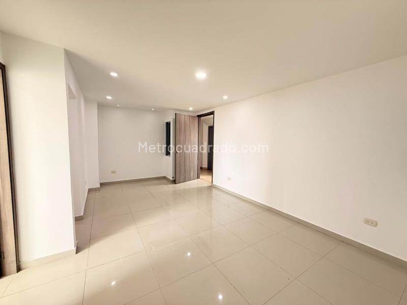 Piso – Barranquilla, Ciudad Jardín, Localidad Norte - Centro Histórico - Más