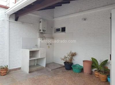 Apartamento de 4 alcobas en venta en Cañaveral Las Llaves, Floridablanca, 167 m² · foto 10 de 14