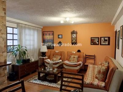 Casa de 4 alcobas en venta en Carvajal, Bogotá, 267 m² · foto 4 de 17