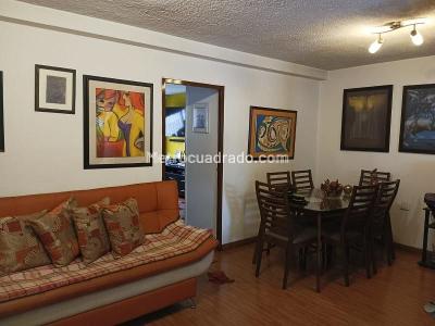 Casa de 4 alcobas en venta en Carvajal, Bogotá, 267 m² · foto 10 de 17