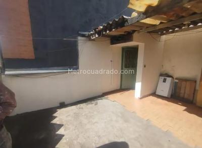 Casa de 5 alcobas en venta en Rincon De Suba, Bogotá, 197 m² · foto 2 de 10