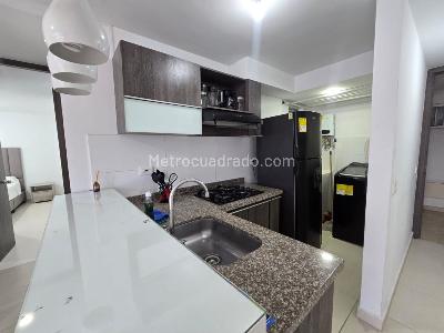 Apartamento de 2 alcobas en venta en Canaveral, Floridablanca, 65 m² · foto 2 de 13