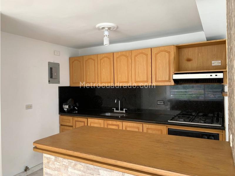 Duplex Penthouse with 4BR in Transv Superior - 5