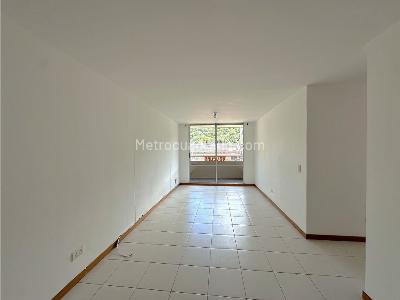 Apartamento en venta en Los Colores, Medellín · foto 4 de 20