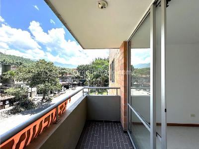 Apartamento en venta en Los Colores, Medellín · foto 5 de 20