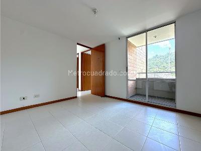 Apartamento en venta en Los Colores, Medellín · foto 15 de 20