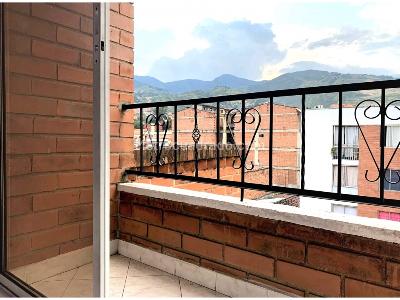 Apartaestudio en venta en San Javier, Medellín, 38 m² · foto 4 de 11