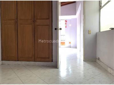 Apartaestudio en venta en San Javier, Medellín, 38 m² · foto 9 de 11
