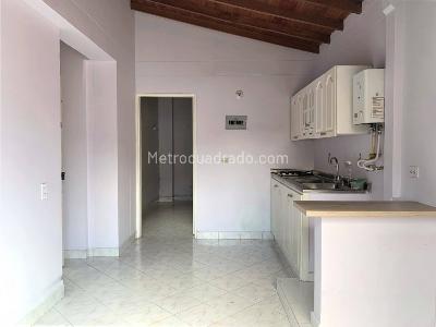 Apartaestudio en venta en San Javier, Medellín, 38 m² · foto 10 de 11
