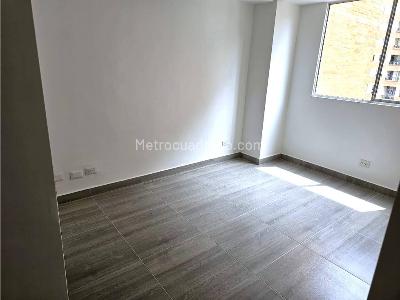 Apartamento de 3 alcobas en venta en Rincon Santo, Bello, 72 m² · foto 10 de 13