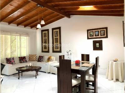 Apartamento de 3 alcobas en venta en Laureles, Medellín, 111 m² · foto 2 de 16