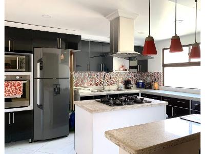 Apartamento de 3 alcobas en venta en Laureles, Medellín, 111 m² · foto 7 de 16