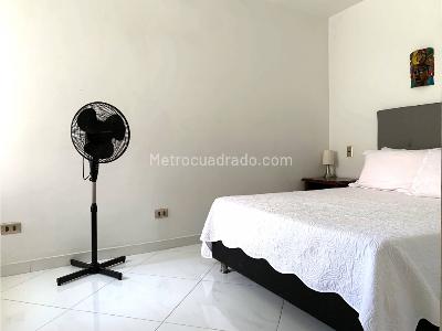 Apartamento de 3 alcobas en venta en Laureles, Medellín, 111 m² · foto 8 de 16