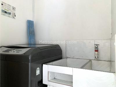 Apartamento de 3 alcobas en venta en Laureles, Medellín, 111 m² · foto 11 de 16