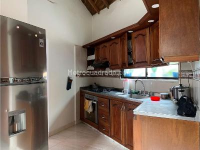 Casa de 5 alcobas en venta en La Candelaria, Medellín, 110 m² · foto 8 de 17