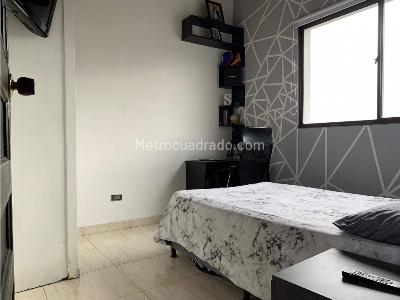 Casa de 5 alcobas en venta en La Candelaria, Medellín, 110 m² · foto 14 de 17