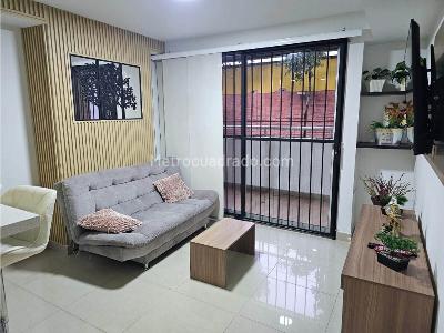 Apartamento de 2 alcobas en venta en Exito De Colombia, Medellín, 60 m² · foto 2 de 9