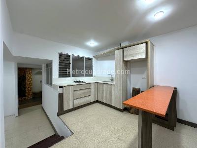 Apartaestudio en venta en Calasanz Parte Baja, Medellín, 54 m² · foto 2 de 15