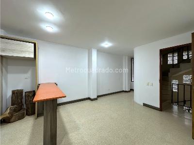 Apartaestudio en venta en Calasanz Parte Baja, Medellín, 54 m² · foto 5 de 15