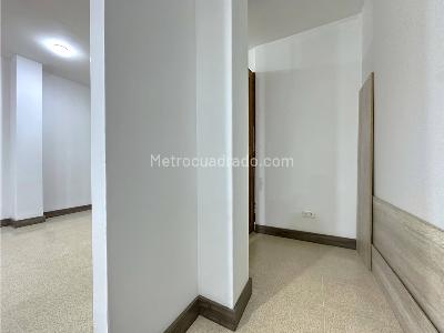 Apartaestudio en venta en Calasanz Parte Baja, Medellín, 54 m² · foto 7 de 15