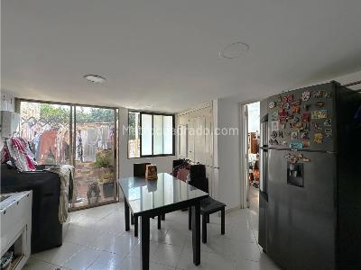 Apartamento de 4 alcobas en venta en Laureles, Medellín, 125 m² · foto 7 de 17