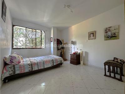 Apartamento de 4 alcobas en venta en Laureles, Medellín, 125 m² · foto 11 de 17