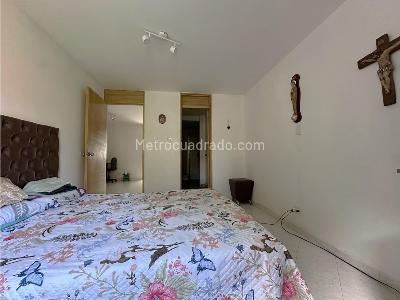 Apartamento de 4 alcobas en venta en Laureles, Medellín, 125 m² · foto 13 de 17
