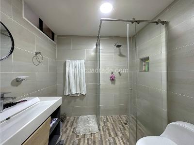 Apartamento de 4 alcobas en venta en Laureles, Medellín, 125 m² · foto 14 de 17