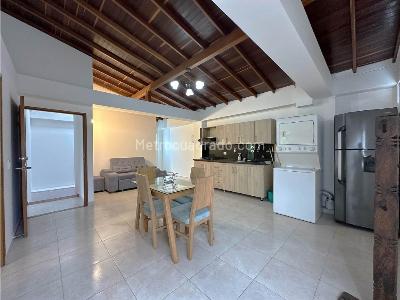 Apartaestudio en venta en La Floresta, Medellín, 98 m² · foto 2 de 19