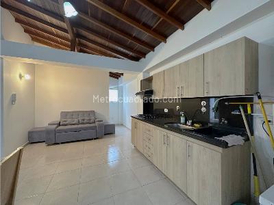 Apartaestudio en venta en La Floresta, Medellín, 98 m² · foto 3 de 19