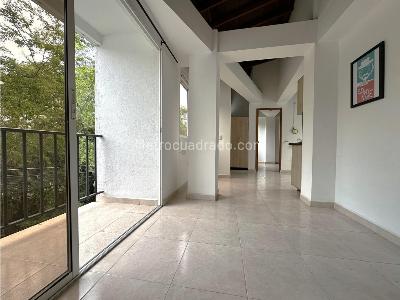 Apartaestudio en venta en La Floresta, Medellín, 98 m² · foto 12 de 19