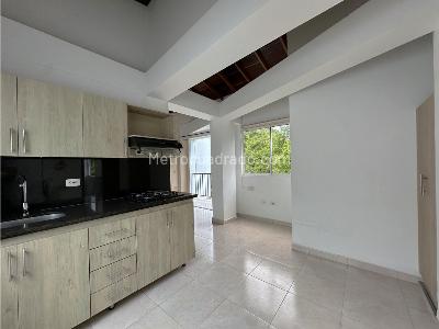Apartaestudio en venta en La Floresta, Medellín, 98 m² · foto 14 de 19