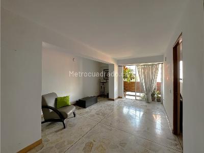Apartamento en venta en Laureles, Medellín · foto 2 de 20