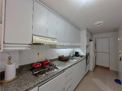 Apartamento de 4 alcobas en venta en Laureles, Medellín, 131 m² · foto 6 de 20