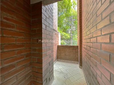 Apartamento de 4 alcobas en venta en Laureles, Medellín, 131 m² · foto 13 de 20