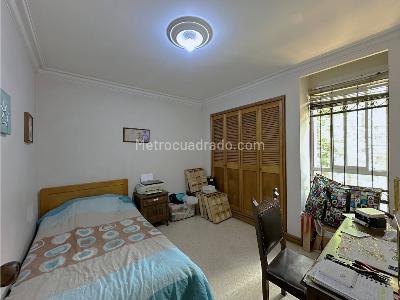 Apartamento de 4 alcobas en venta en Laureles, Medellín, 131 m² · foto 14 de 20