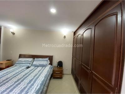 Apartamento de 3 alcobas en venta en Laureles, Medellín, 176 m² · foto 11 de 17