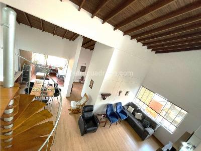 Apartamento de 4 alcobas en venta en Laureles, Medellín, 141 m² · foto 3 de 20