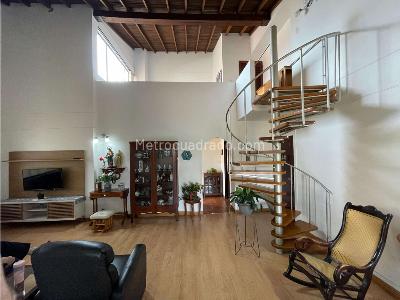 Apartamento de 4 alcobas en venta en Laureles, Medellín, 141 m² · foto 7 de 20