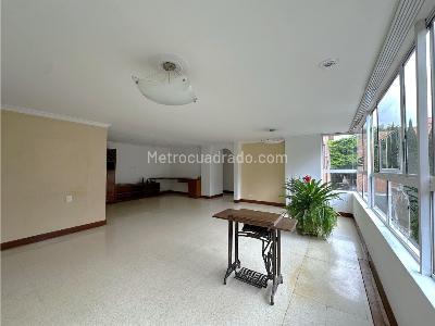 Apartamento en venta en Laureles, Medellín · foto 3 de 20