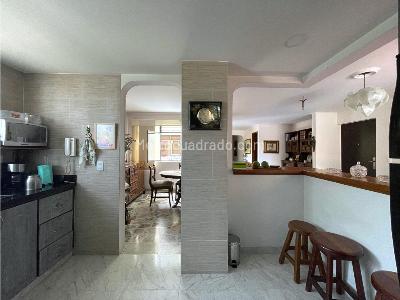 Apartamento de 3 alcobas en venta en Cerro Nutibara, Medellín, 115 m² · foto 4 de 17