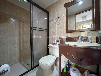 Apartamento de 3 alcobas en venta en Cerro Nutibara, Medellín, 115 m² · foto 9 de 17