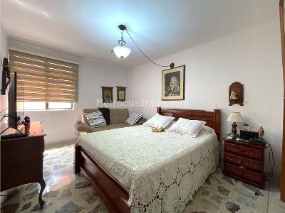 Apartamento de 3 alcobas en venta en Cerro Nutibara, Medellín, 115 m² · foto 10 de 17