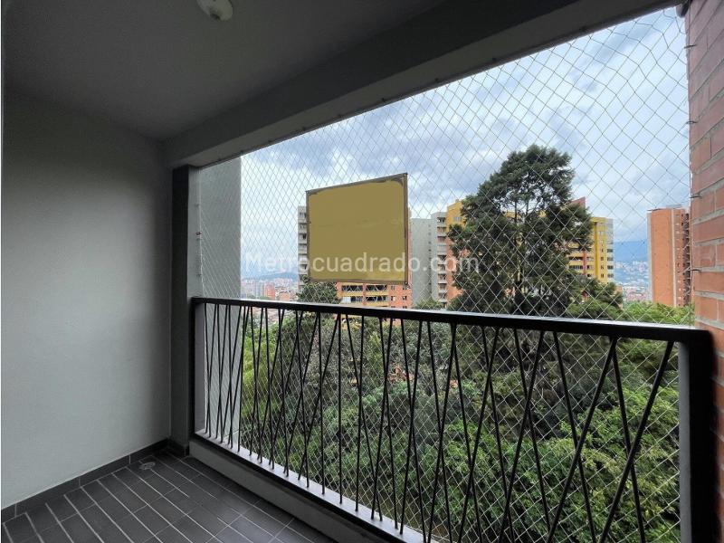 3BR Apartment with City View in La Castellana - 3