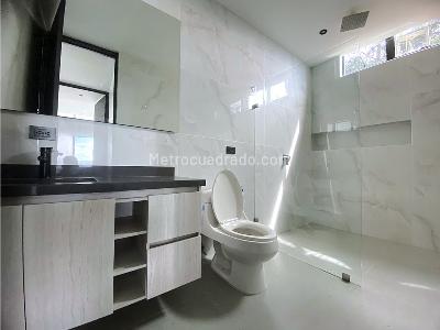 Casa de 5 alcobas en venta en Las Palmas, Medellín · foto 9 de 20