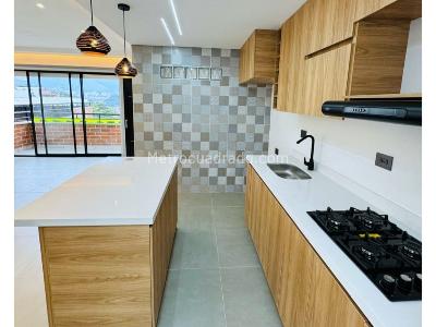 Apartamento de 3 alcobas en venta en El Salvador, Medellín, 86 m² · foto 2 de 20