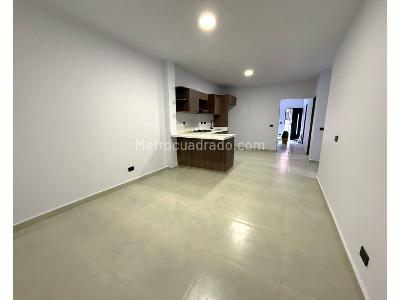 Casa de 4 alcobas en venta en Robledo, Medellín, 125 m² · foto 2 de 10