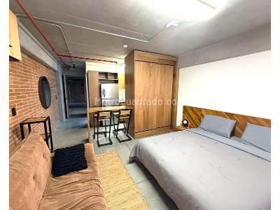 Apartaestudio en venta en La Candelaria, Medellín, 34 m² · foto 3 de 16