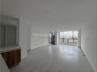 Apartamento de 3 alcobas en venta en Cristobal, Medellín, 218 m² · foto 5 de 20